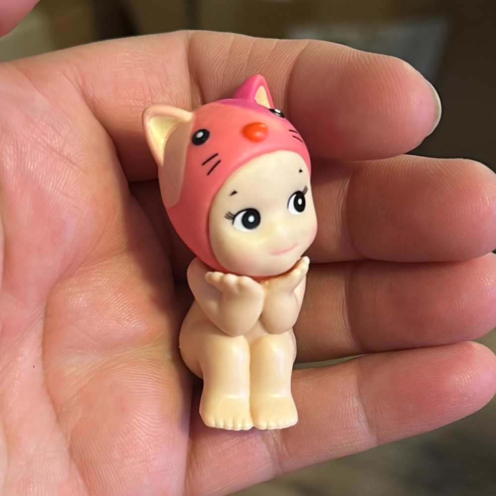 Sonny Angel with Pink Cat Hat - Picture 8 of 8